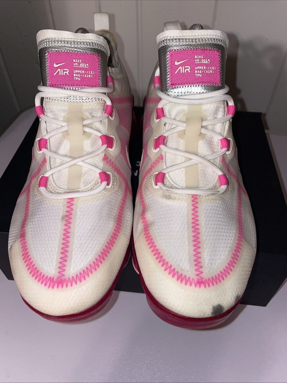 Women’s Size 10 Nike Air VaporMax Pink White